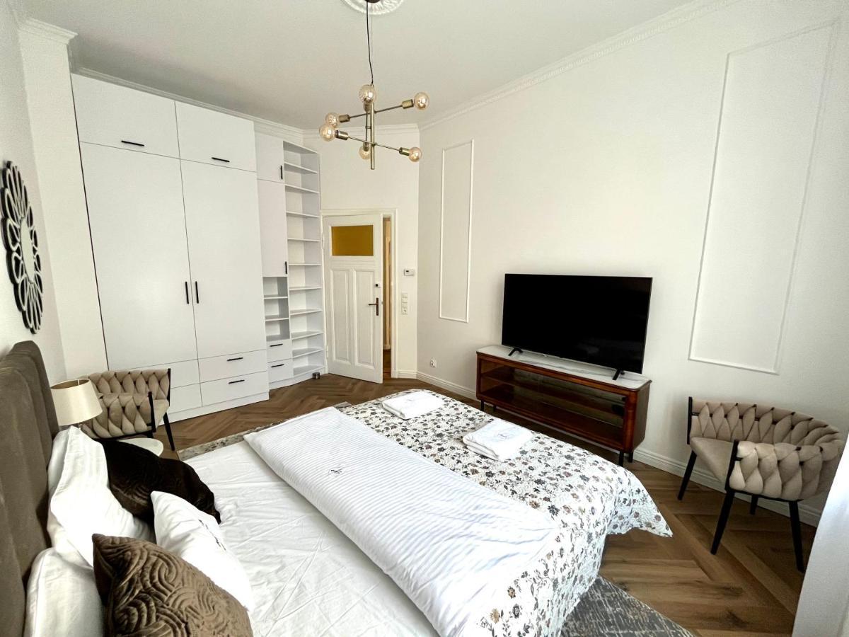 Agapella Apartamenty- Apartament Fiszera 500M From The Beach, Free Parking Sopot Kültér fotó